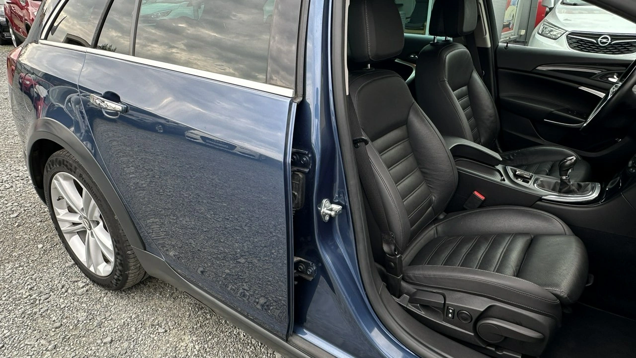 Opel Insignia Country Tourer - Zdjęcie 14