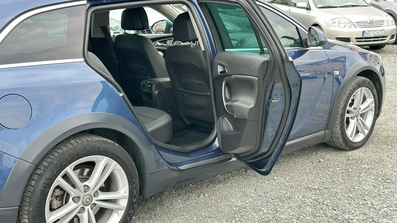 Opel Insignia Country Tourer - Zdjęcie 17