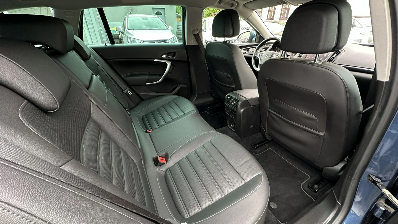 Opel Insignia Country Tourer - Zdjęcie 18