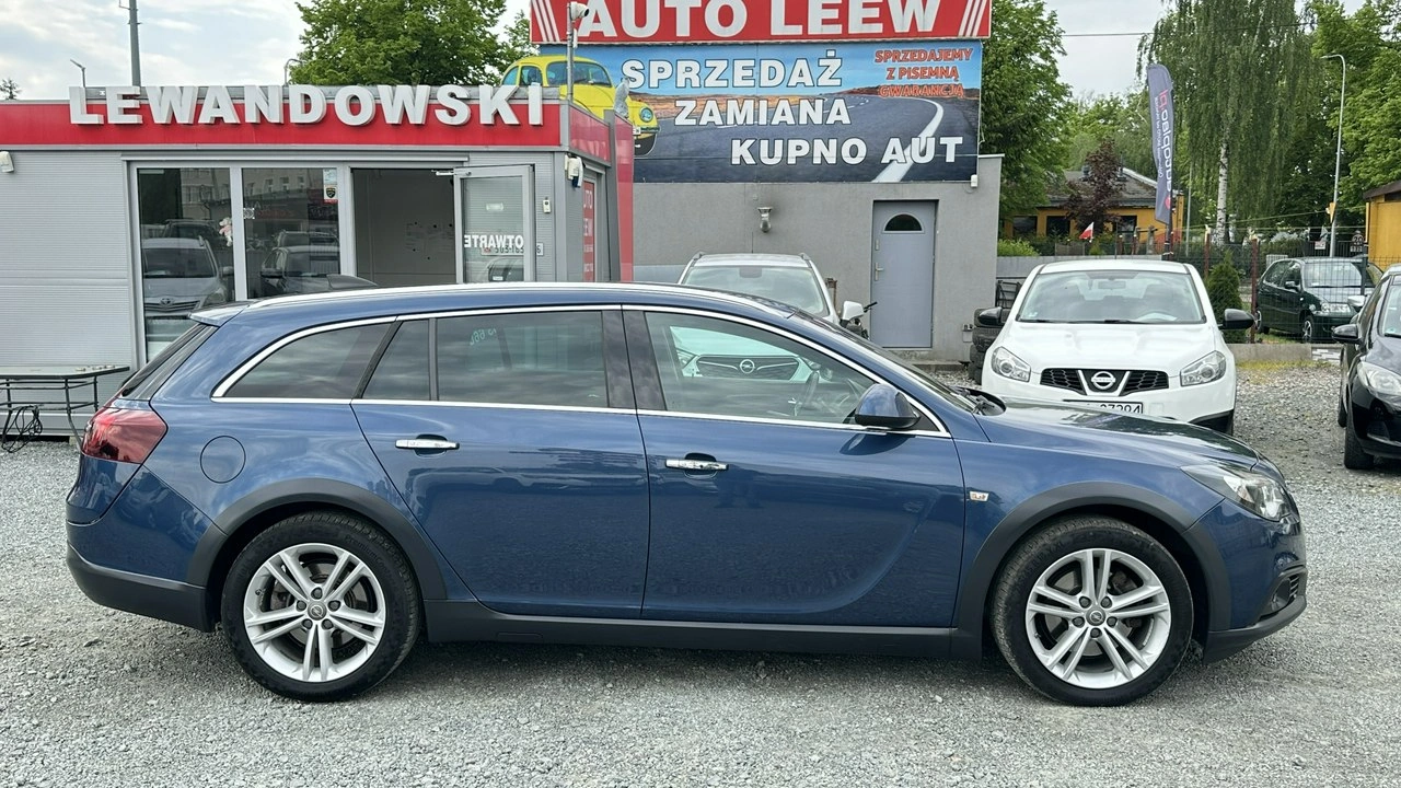 Opel Insignia Country Tourer - Zdjęcie 2