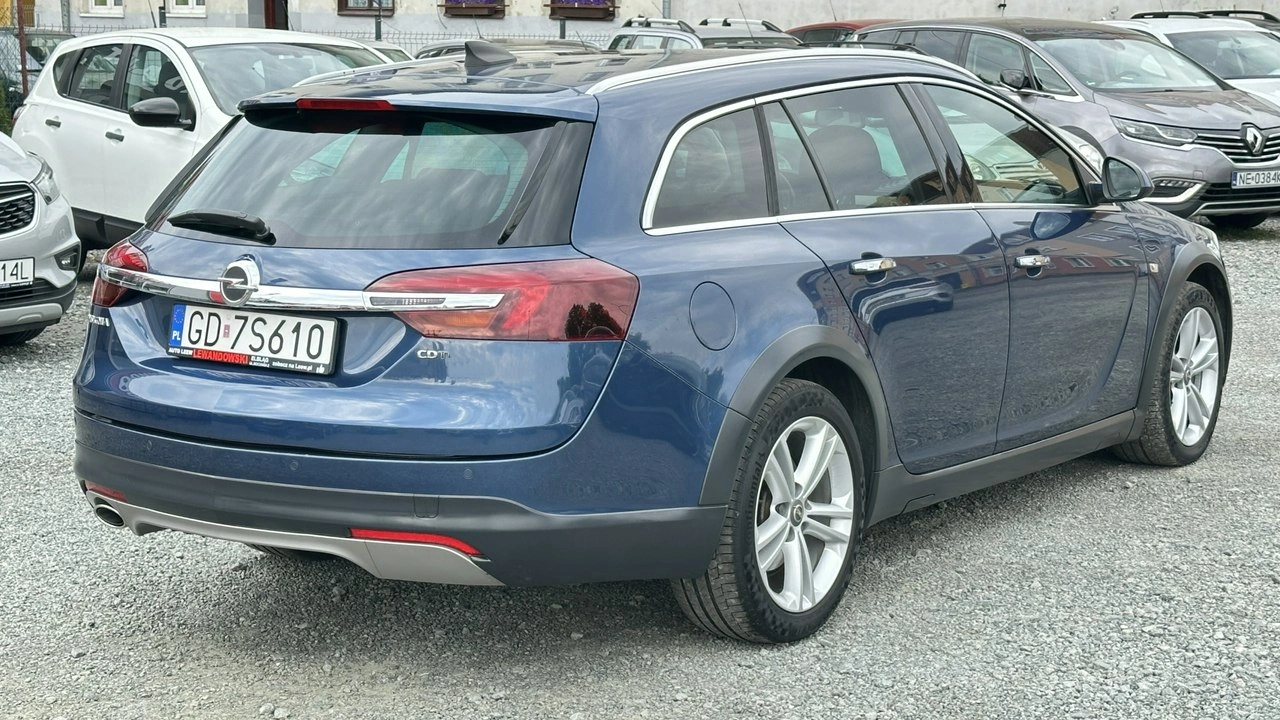 Opel Insignia Country Tourer - Zdjęcie 3