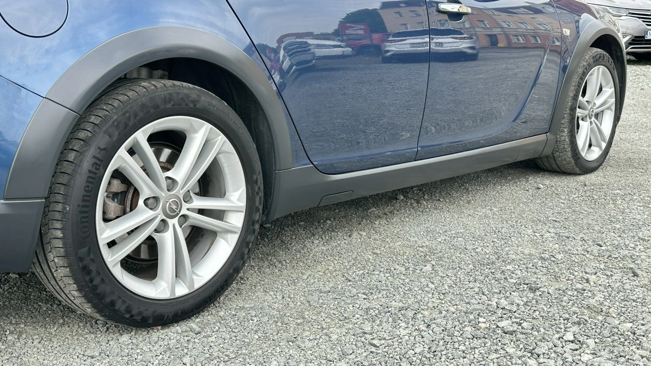 Opel Insignia Country Tourer - Zdjęcie 4