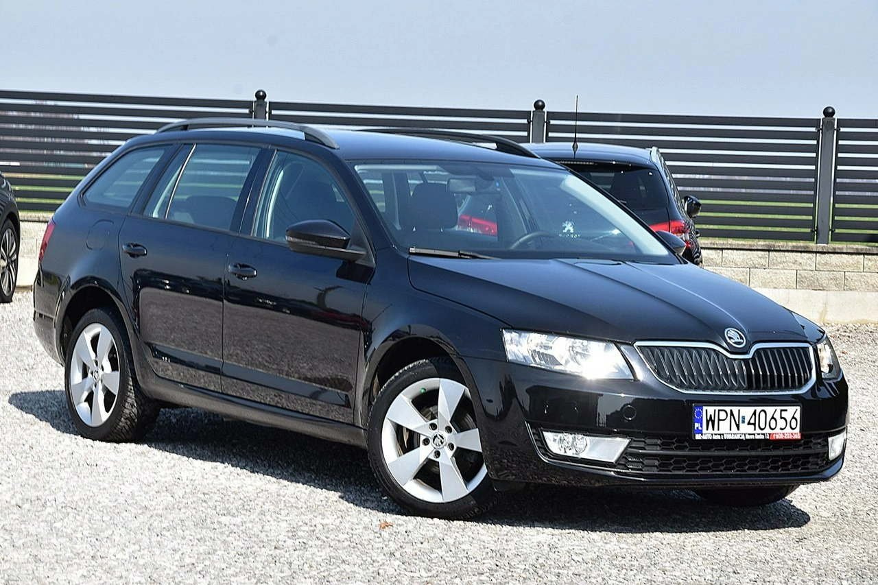 Skoda Octavia - Zdjęcie 16