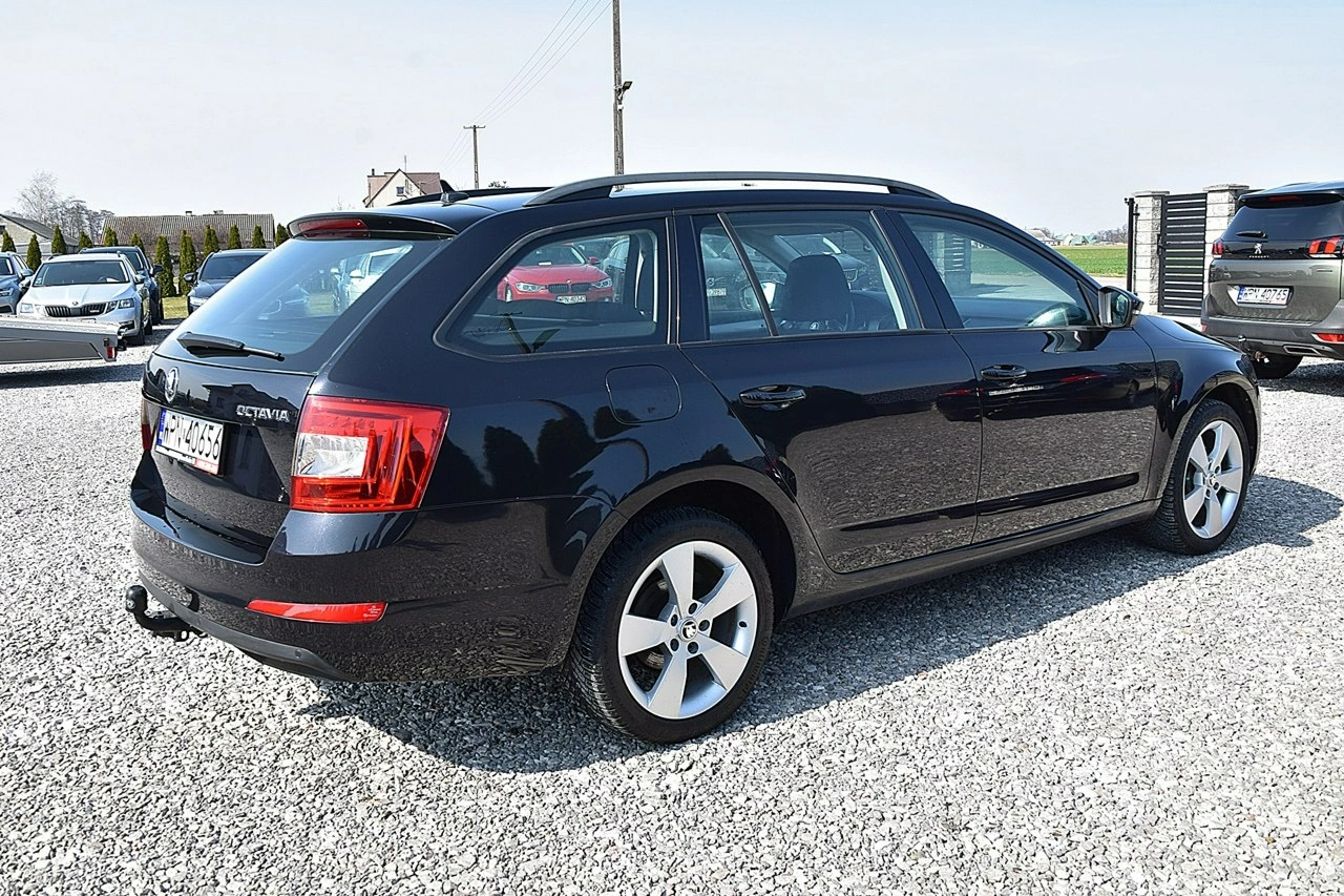 Skoda Octavia - Zdjęcie 25