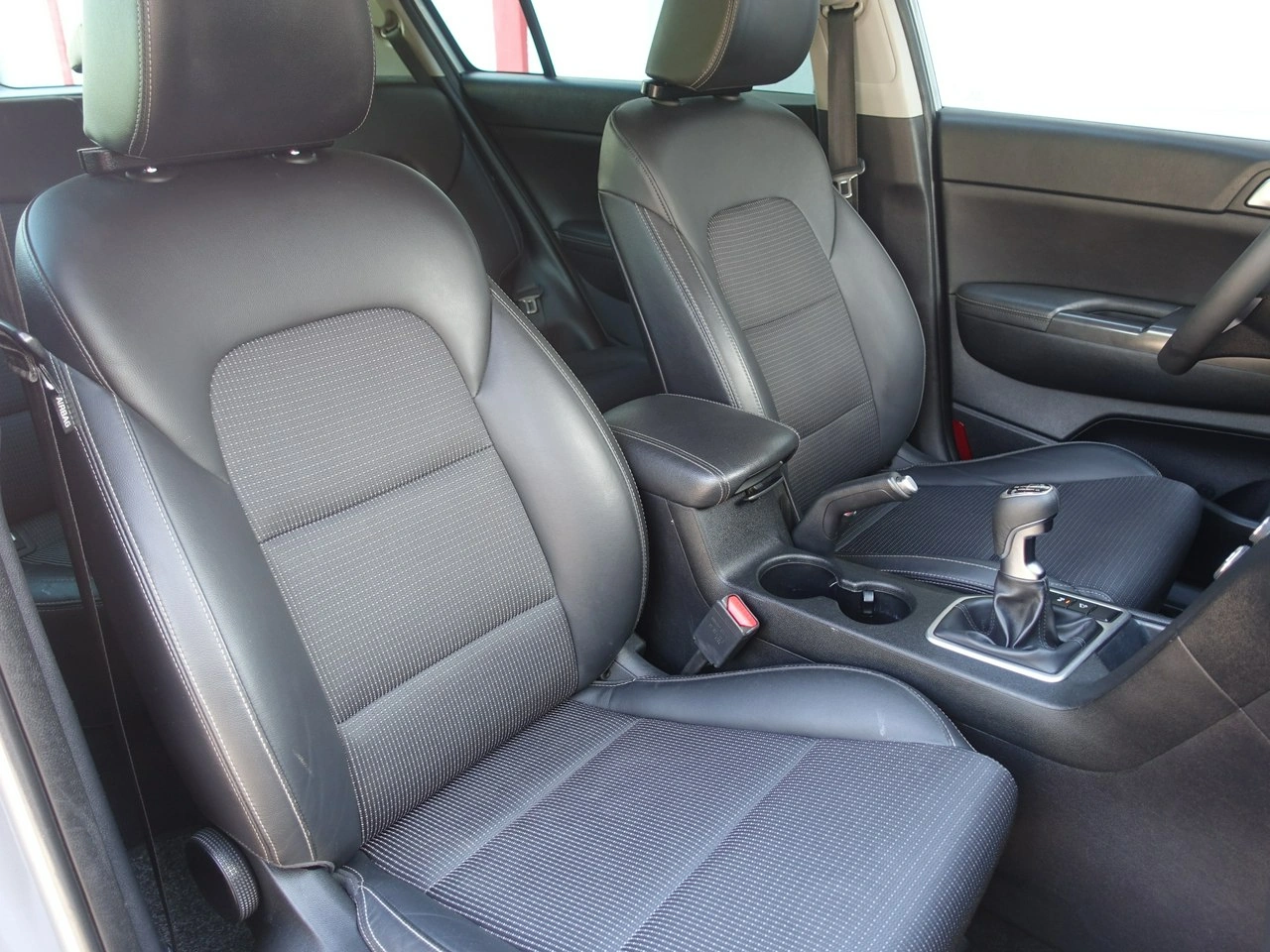 Kia Sportage - Zdjęcie 14