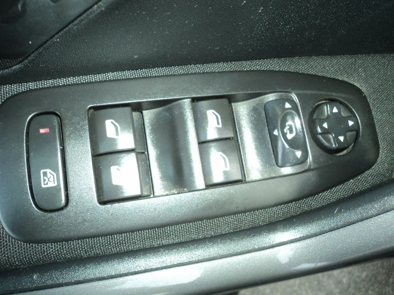 Peugeot 2008 - Zdjęcie 14