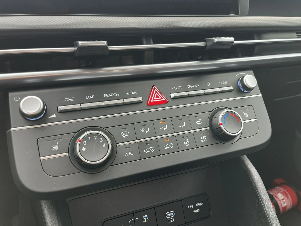 Hyundai Tucson - Zdjęcie 25