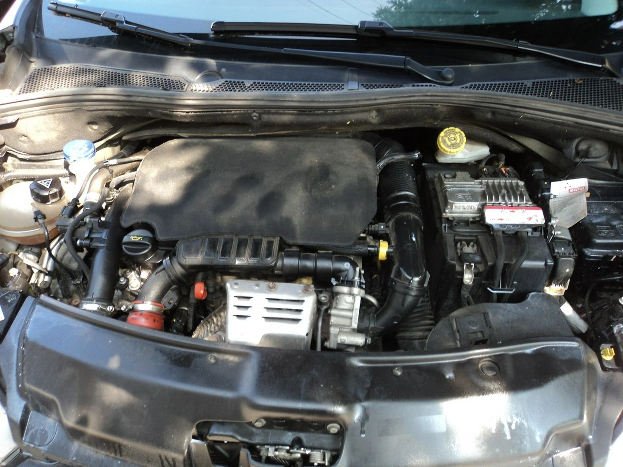 Peugeot 208 - Zdjęcie 13