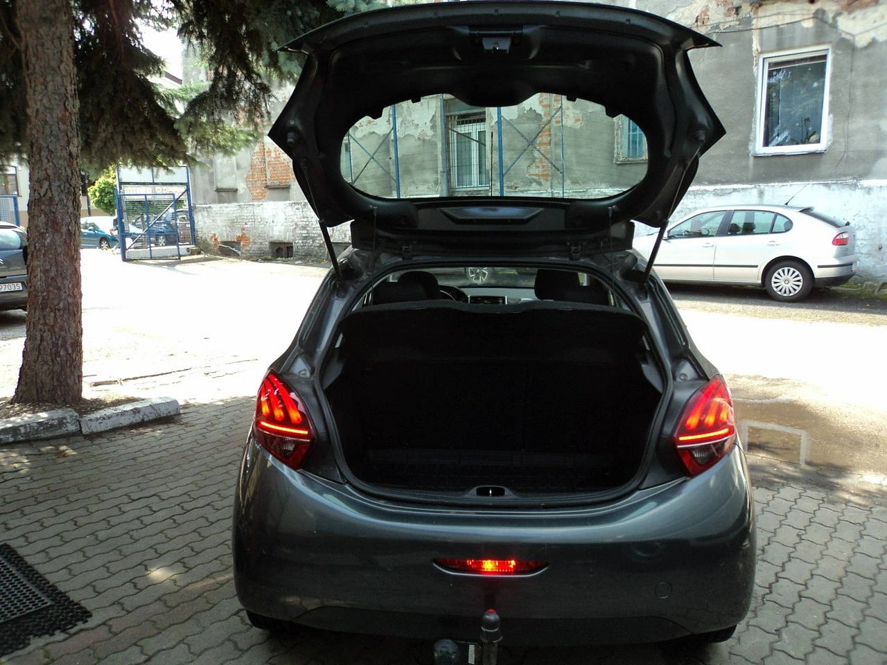 Peugeot 208 - Zdjęcie 6