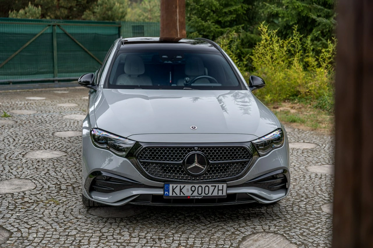 Mercedes E 300 - Zdjęcie 13