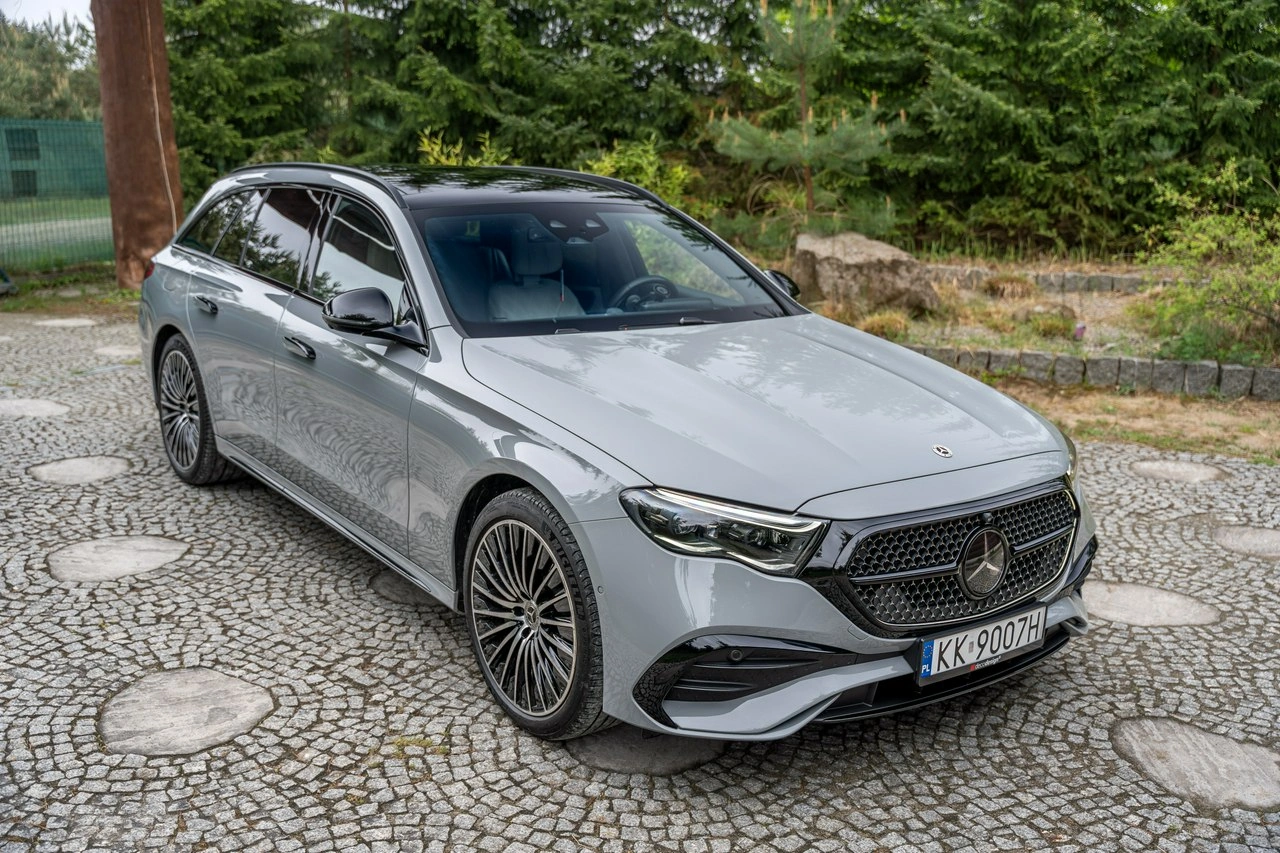 Mercedes E 300 - Zdjęcie 24
