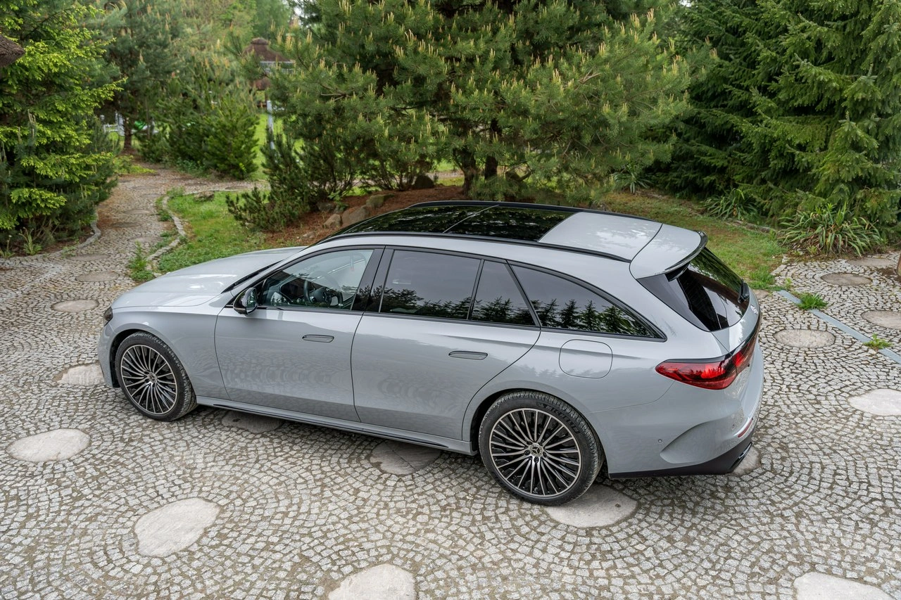 Mercedes E 300 - Zdjęcie 25