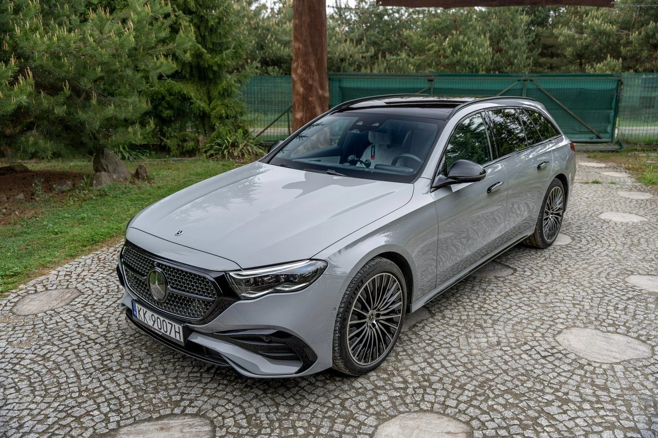 Mercedes E 300 - Zdjęcie 2