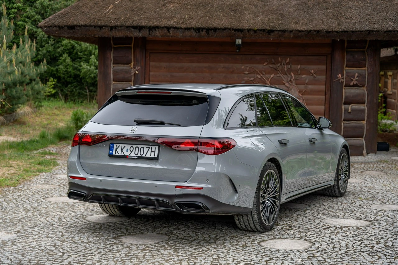 Mercedes E 300 - Zdjęcie 29
