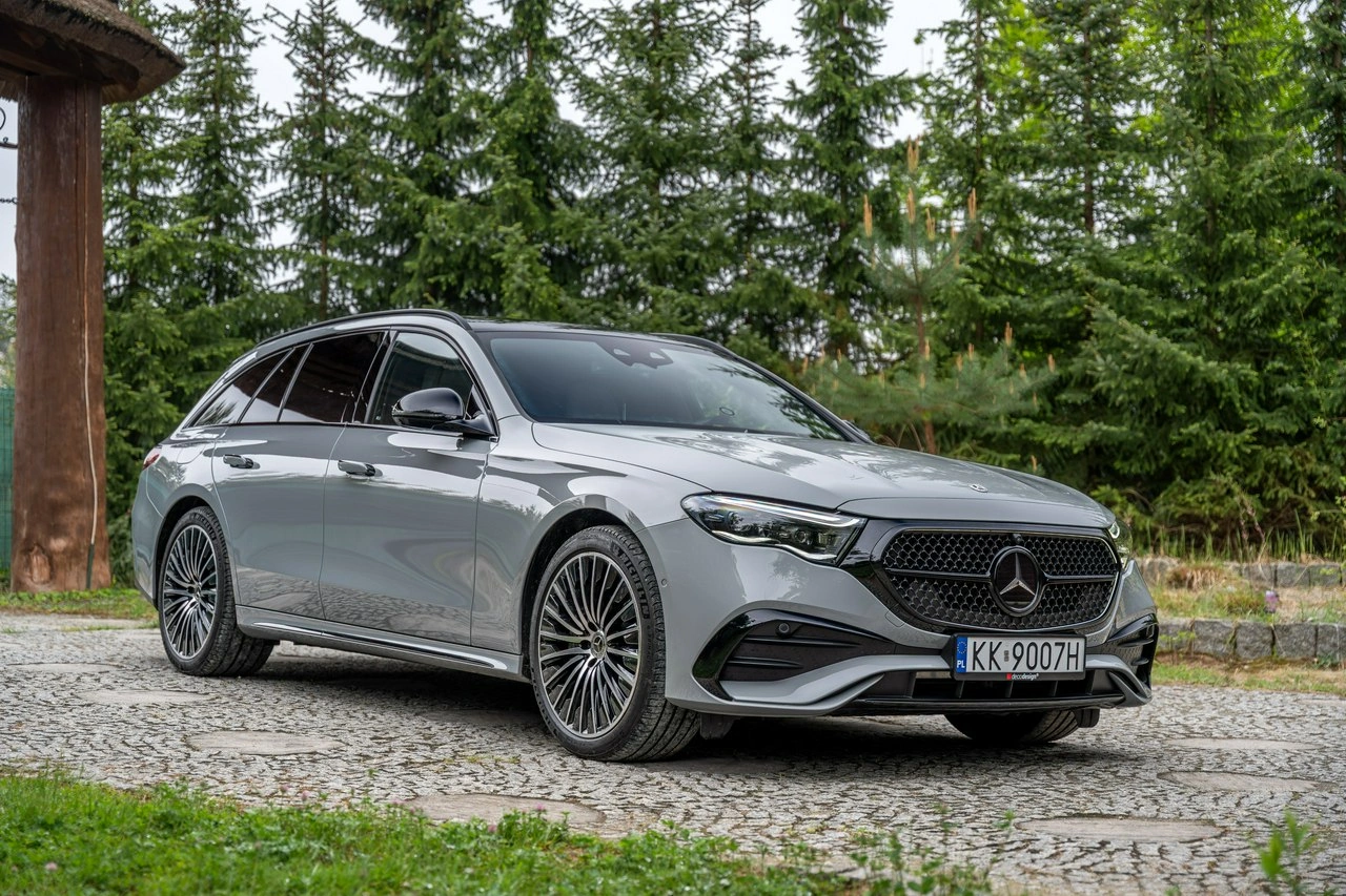Mercedes E 300 - Zdjęcie 30