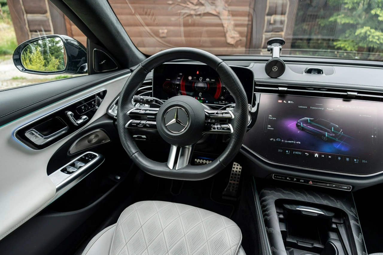 Mercedes E 300 - Zdjęcie 45