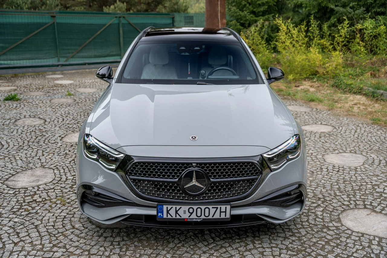 Mercedes E 300 - Zdjęcie 4