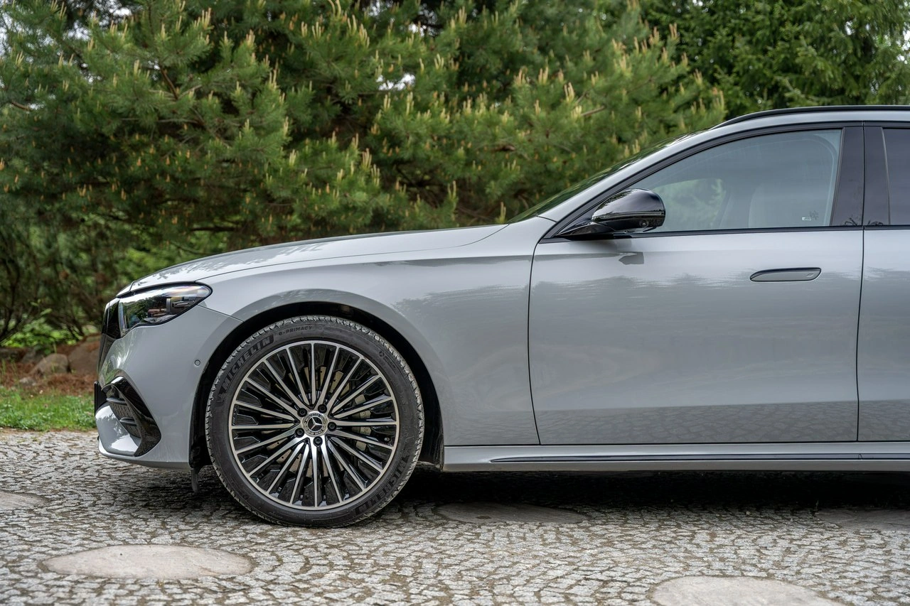 Mercedes E 300 - Zdjęcie 7