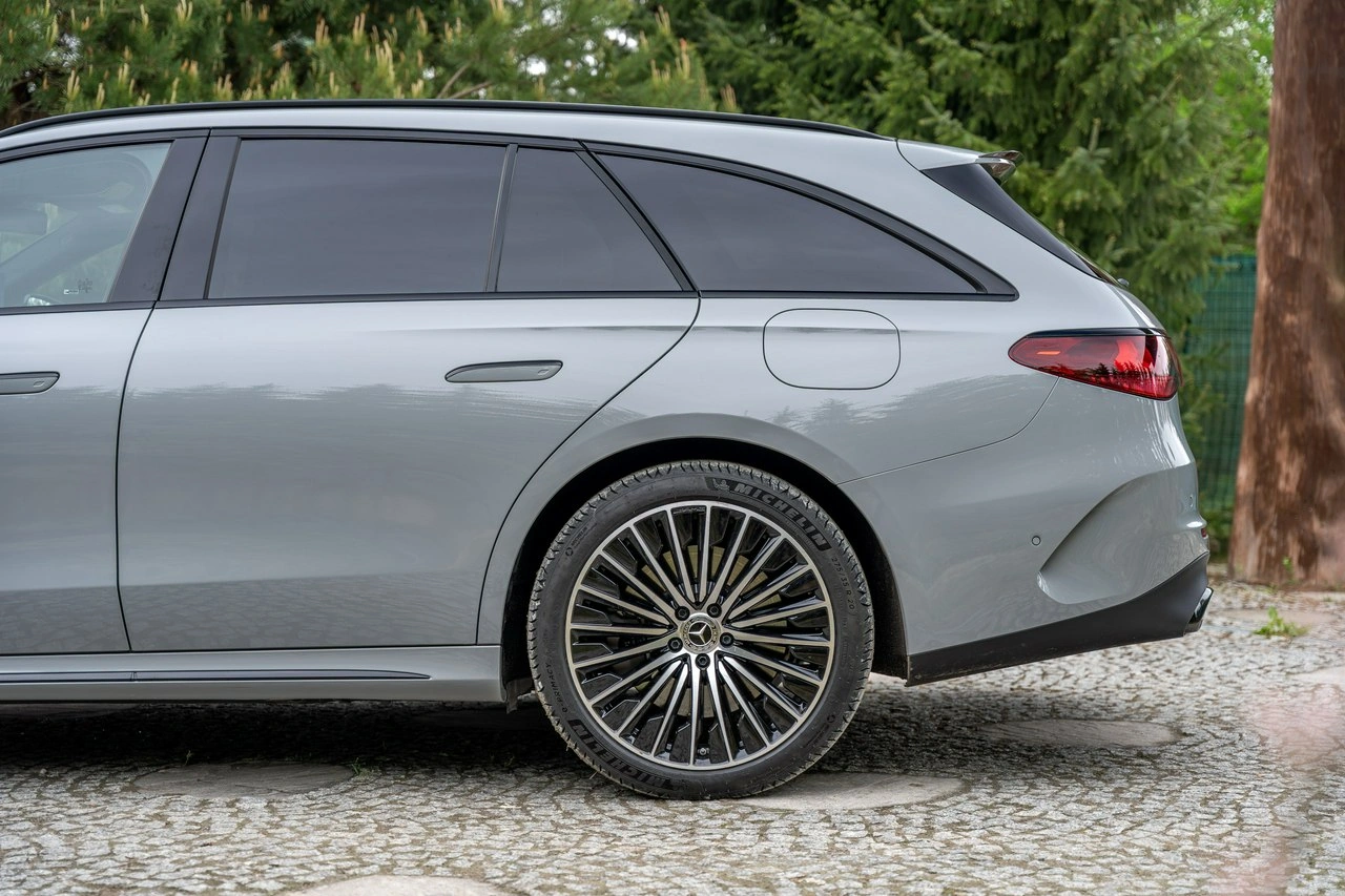 Mercedes E 300 - Zdjęcie 8