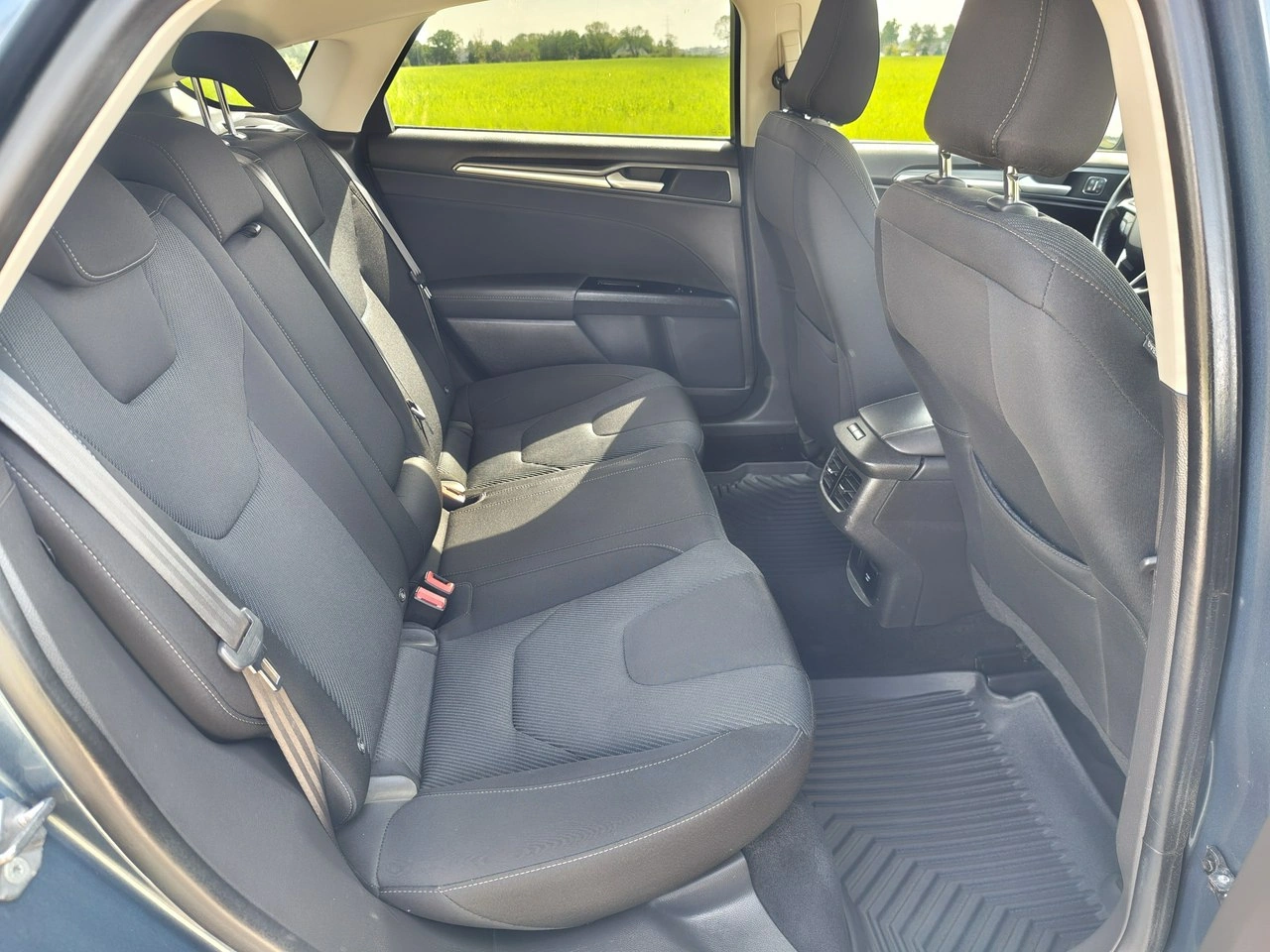 Ford Mondeo - Zdjęcie 14