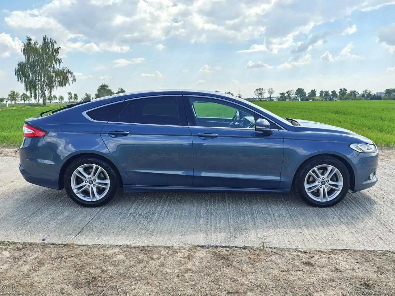 Ford Mondeo - Zdjęcie 2
