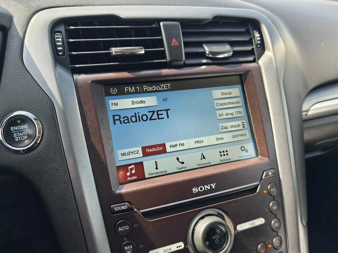 Ford Mondeo - Zdjęcie 29