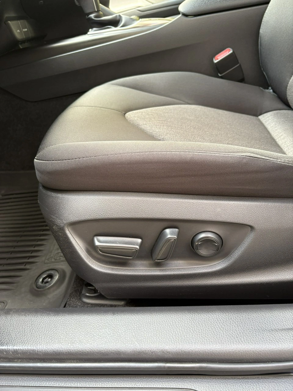 Toyota Camry - Zdjęcie 27