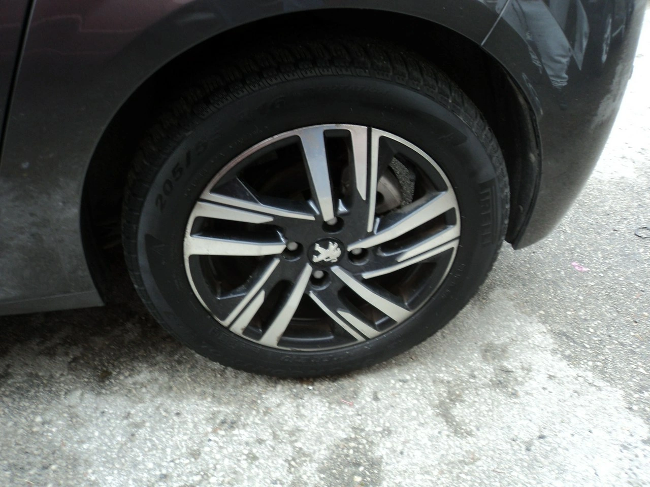 Peugeot 208 - Zdjęcie 13