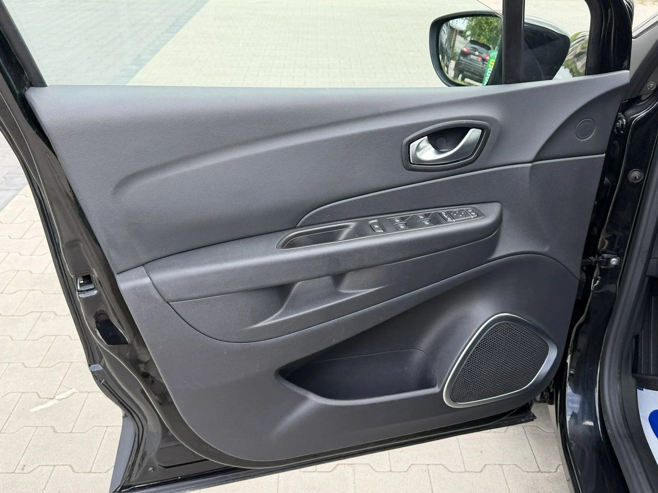 Renault Captur - Zdjęcie 15