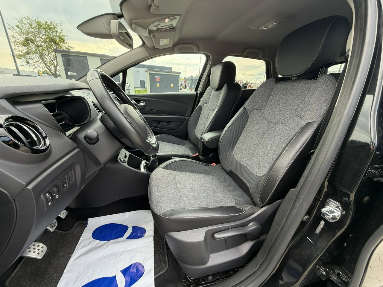Renault Captur - Zdjęcie 16