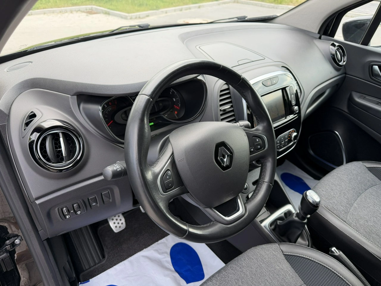 Renault Captur - Zdjęcie 18