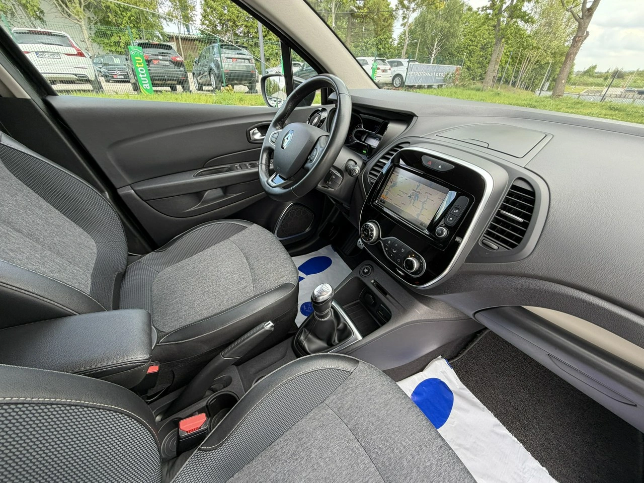 Renault Captur - Zdjęcie 37