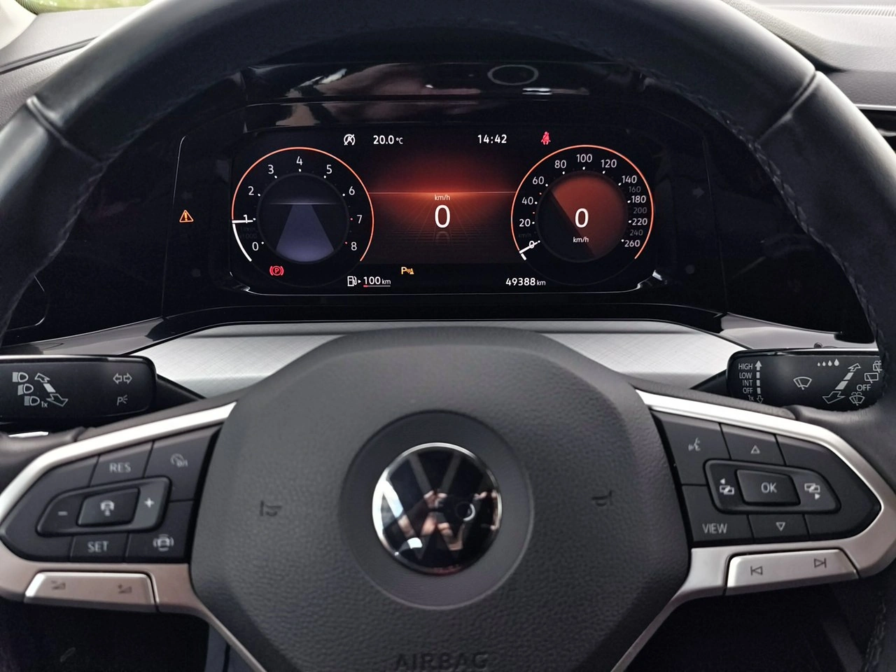 Volkswagen Golf - Zdjęcie 17