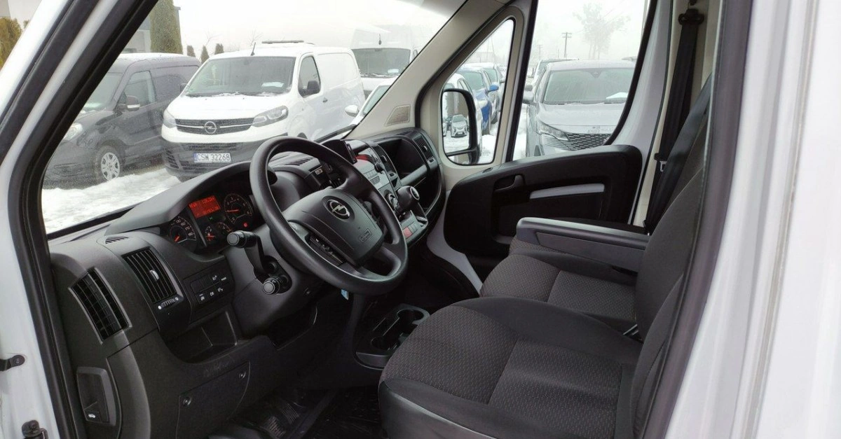 Opel Movano - Zdjęcie 6