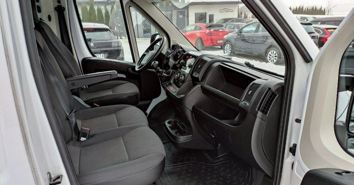 Opel Movano - Zdjęcie 8