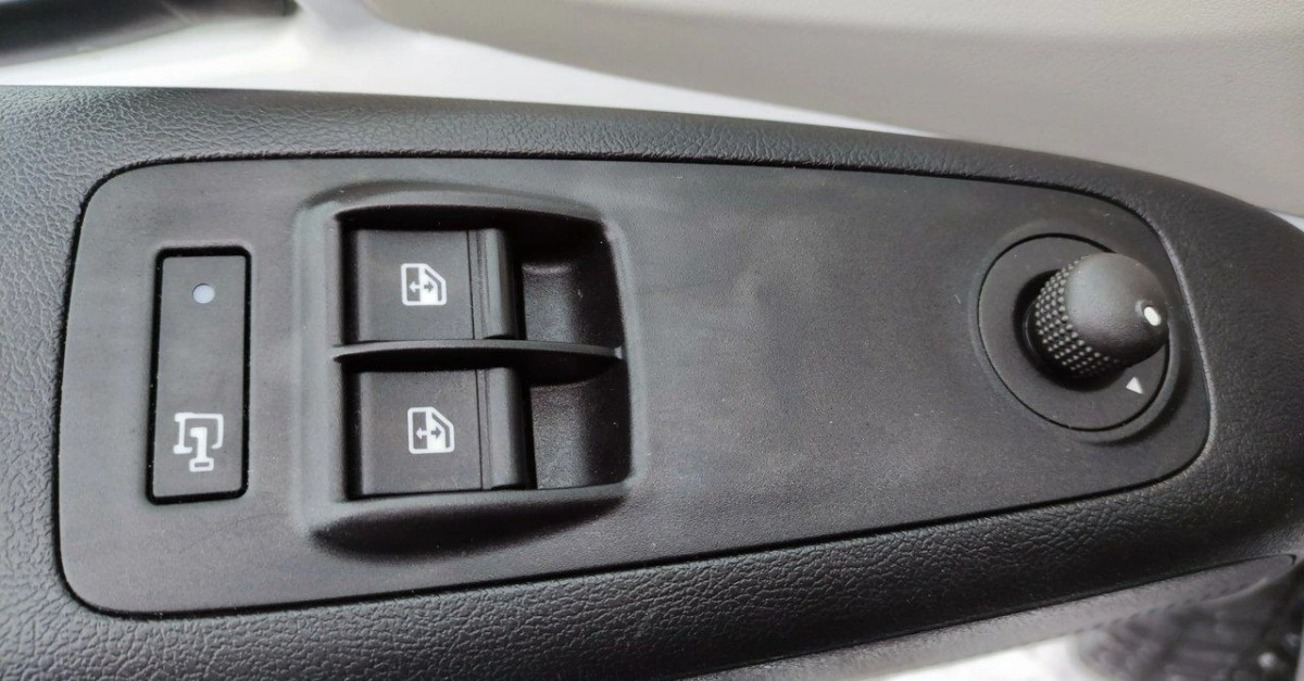 Opel Movano - Zdjęcie 20