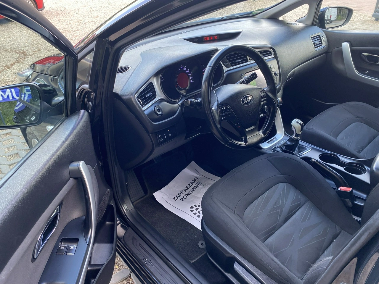 Kia Ceed - Zdjęcie 8