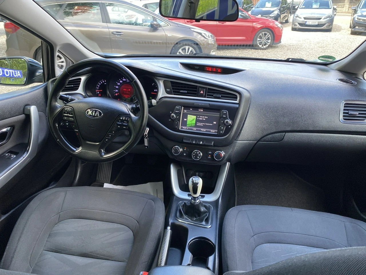 Kia Ceed - Zdjęcie 13
