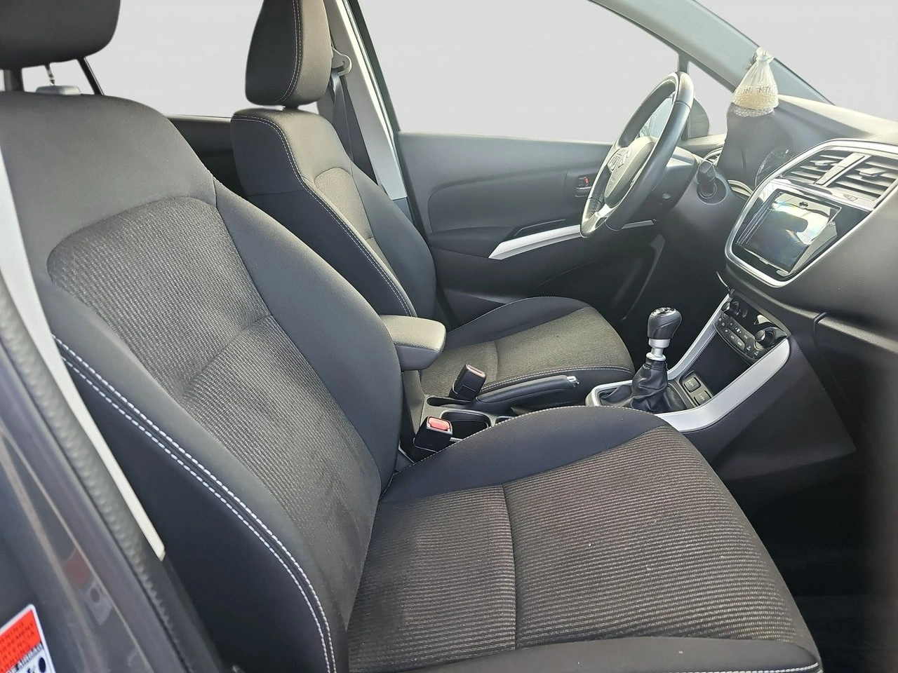 Suzuki SX4 S-Cross - Zdjęcie 18