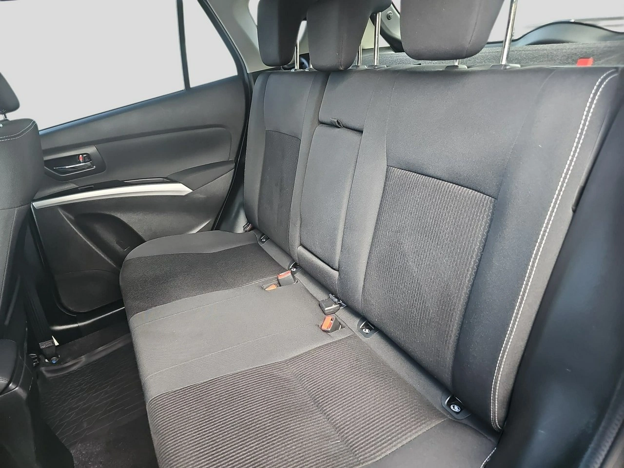 Suzuki SX4 S-Cross - Zdjęcie 19