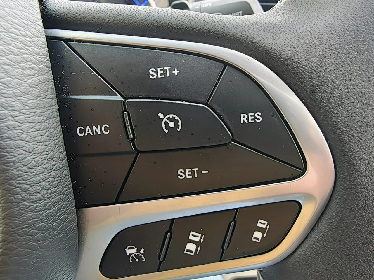 Chrysler Pacifica - Zdjęcie 20
