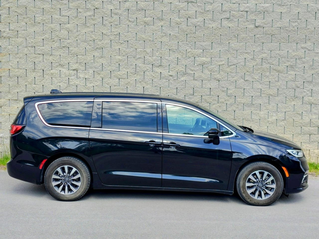Chrysler Pacifica - Zdjęcie 8