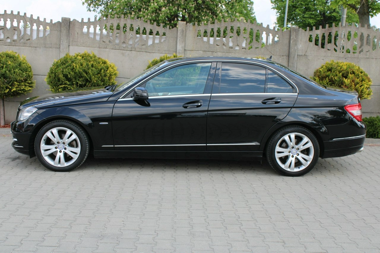 Mercedes C 220 - Zdjęcie 9
