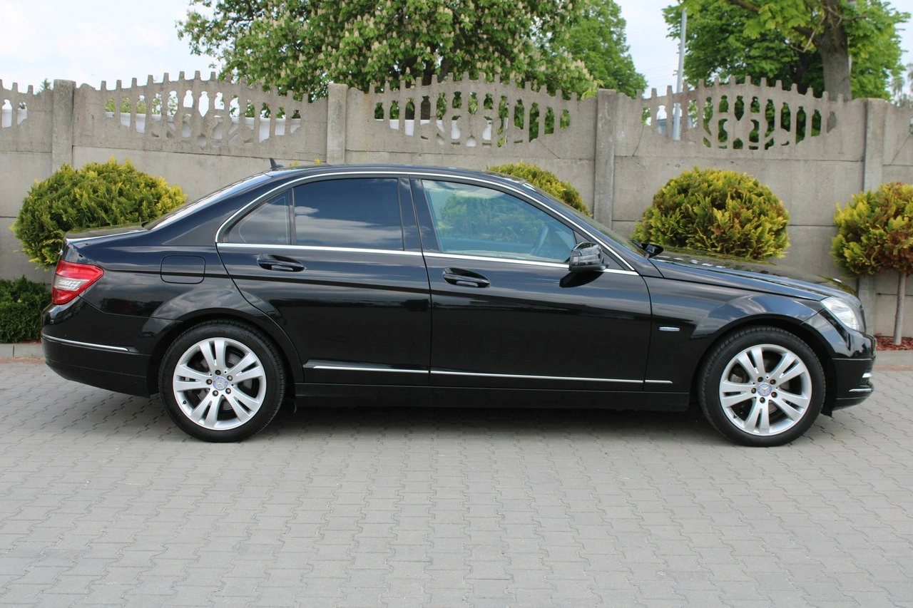 Mercedes C 220 - Zdjęcie 10