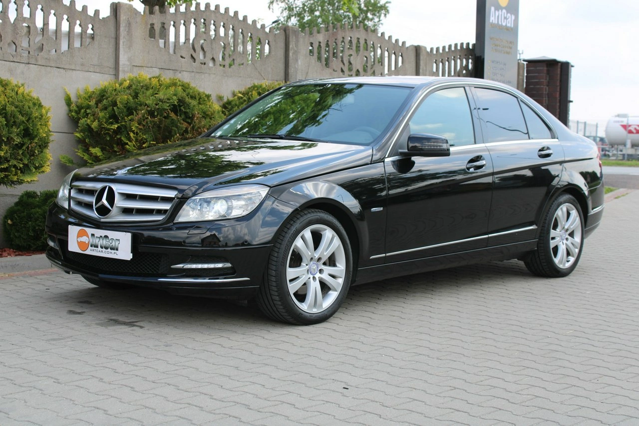 Mercedes C 220 - Zdjęcie 11