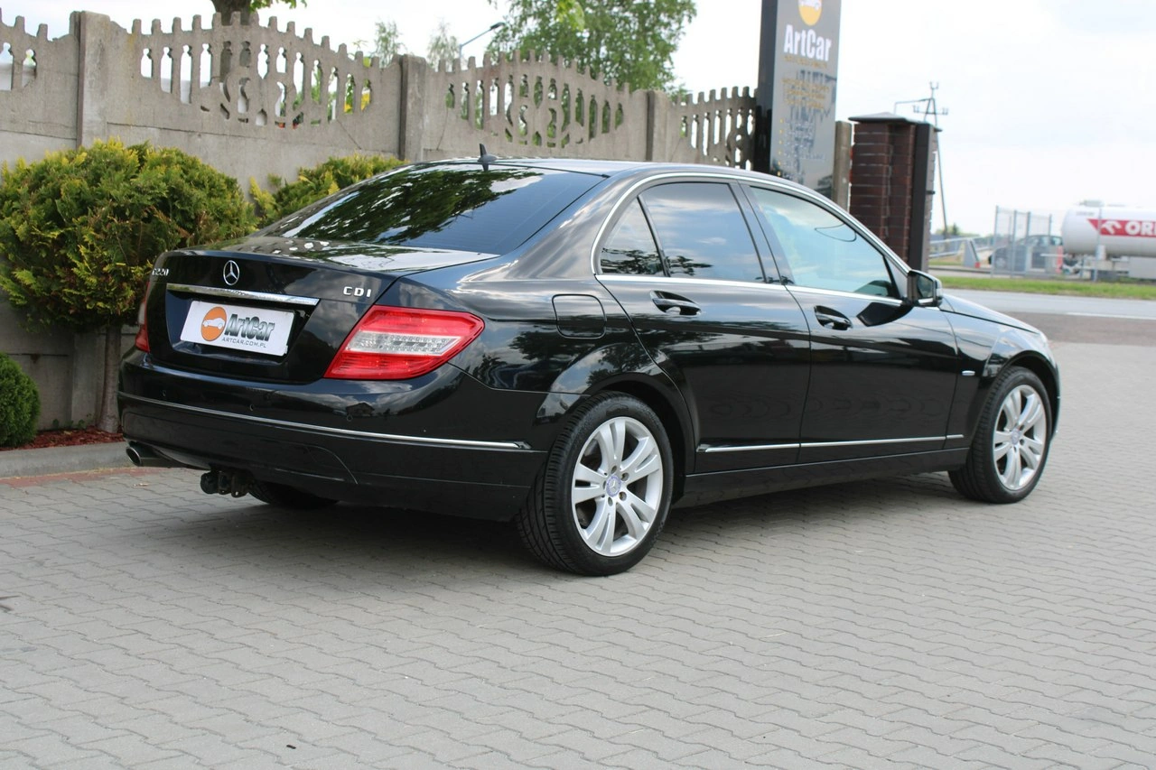 Mercedes C 220 - Zdjęcie 14