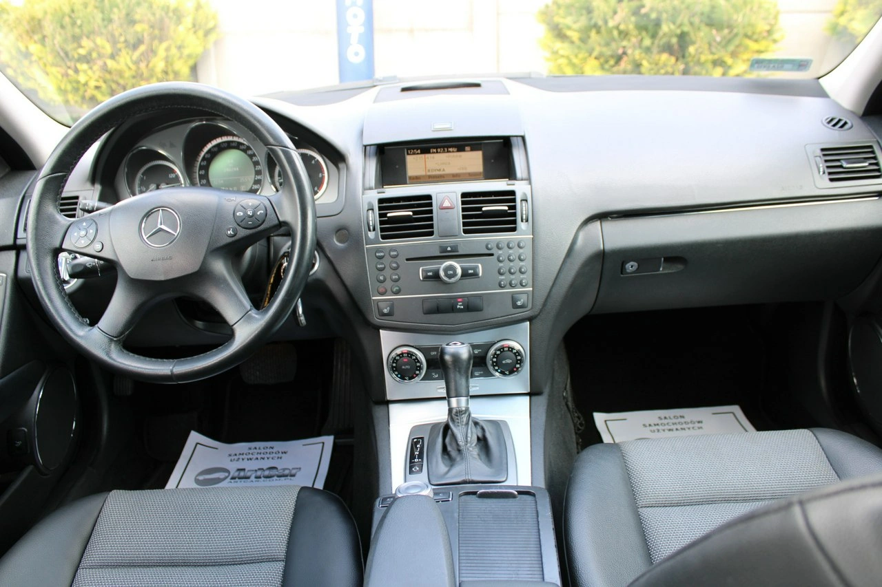 Mercedes C 220 - Zdjęcie 21