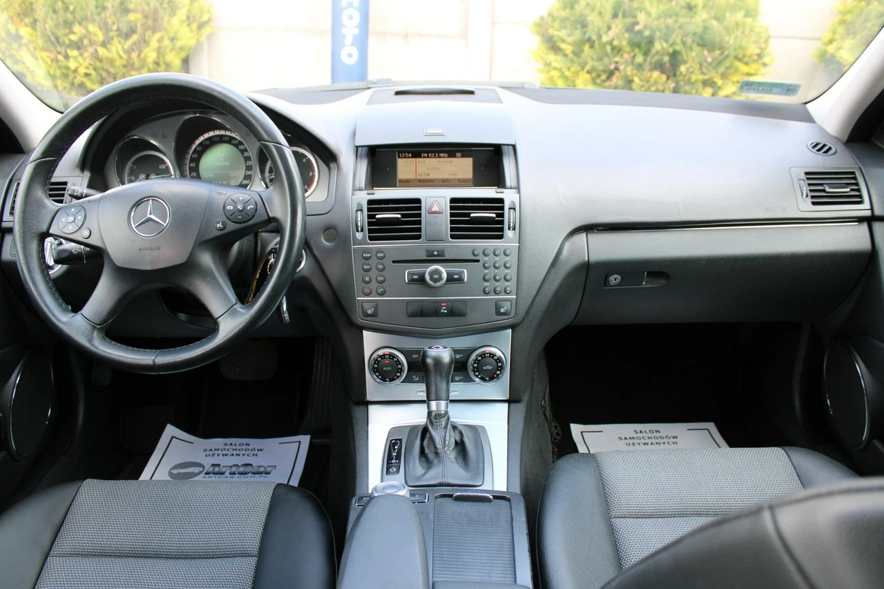 Mercedes C 220 - Zdjęcie 24