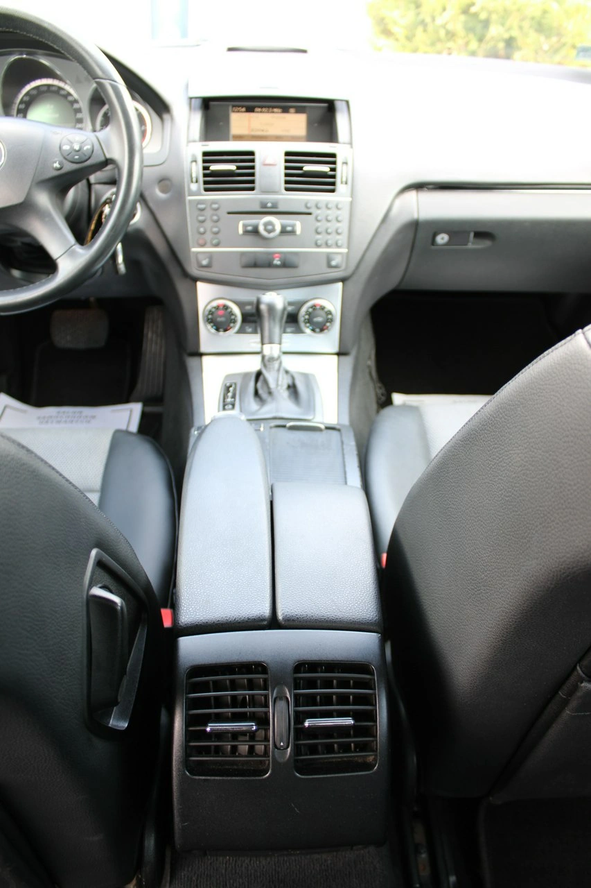 Mercedes C 220 - Zdjęcie 25