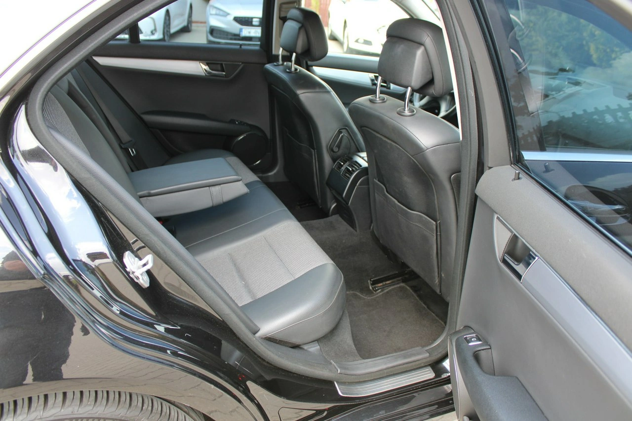 Mercedes C 220 - Zdjęcie 30